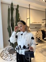 Black orchid coat - Image 2