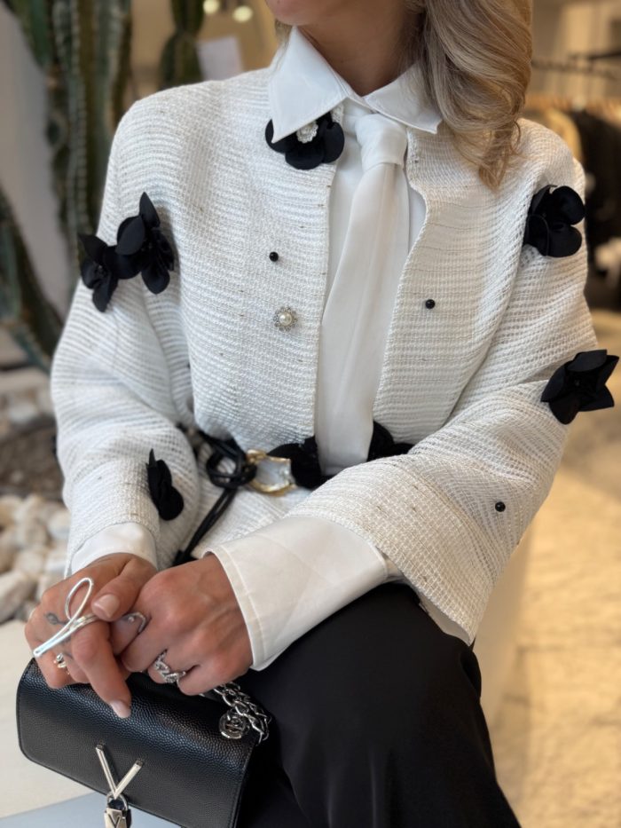 Black orchid coat - Image 7
