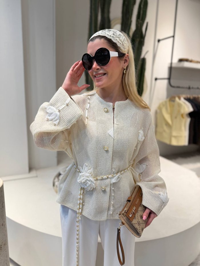 Whitecream orchid coat - Image 13