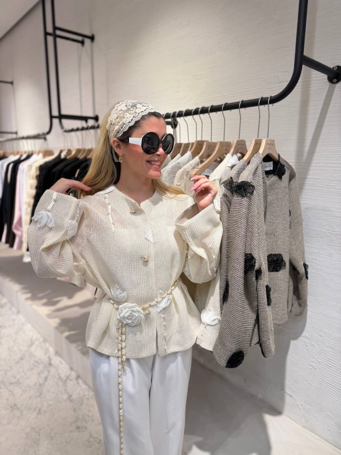 Whitecream orchid coat - Image 14