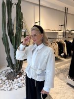 Whitecream orchid coat - Image 3