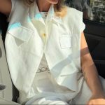 saro vest